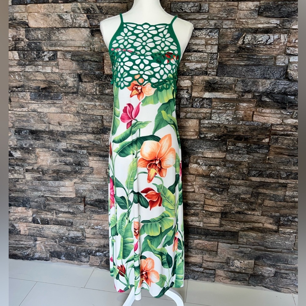 VENUS Green Floral Maxi Dress